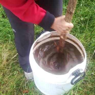 Auch die Landwirtschaft wendet die Methode »Komposttee rühren« im großen Stil an, einfach, weil es sich ökonomisch lohnt.